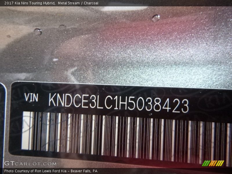 Metal Stream / Charcoal 2017 Kia Niro Touring Hybrid