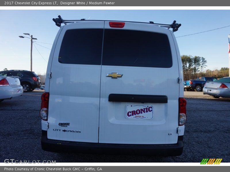 Designer White / Medium Pewter 2017 Chevrolet City Express LT
