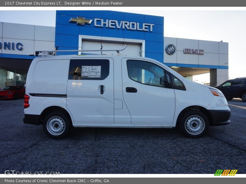 Designer White / Medium Pewter 2017 Chevrolet City Express LT
