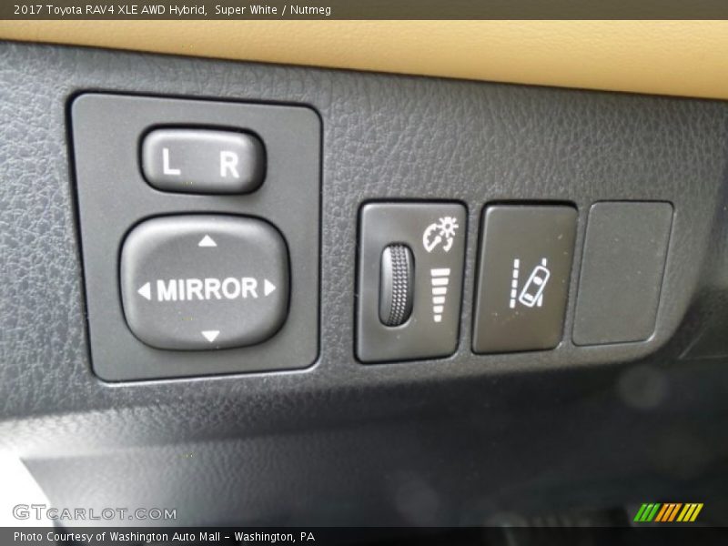Super White / Nutmeg 2017 Toyota RAV4 XLE AWD Hybrid