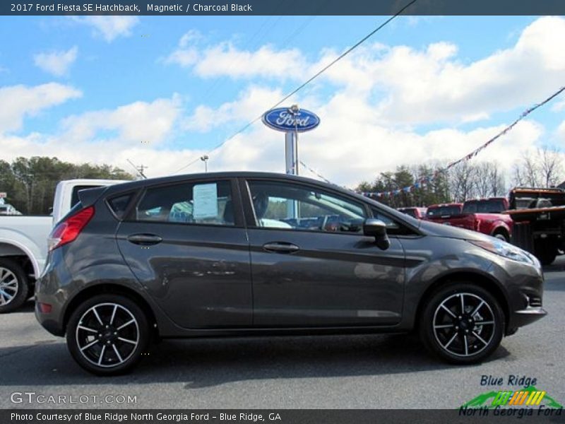Magnetic / Charcoal Black 2017 Ford Fiesta SE Hatchback