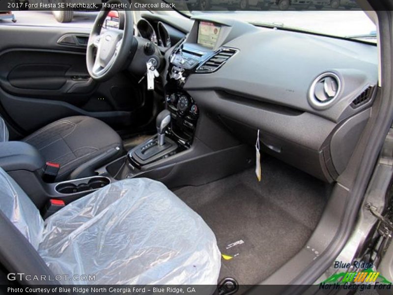 Magnetic / Charcoal Black 2017 Ford Fiesta SE Hatchback