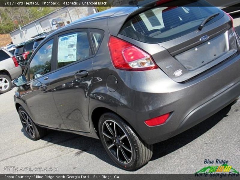 Magnetic / Charcoal Black 2017 Ford Fiesta SE Hatchback