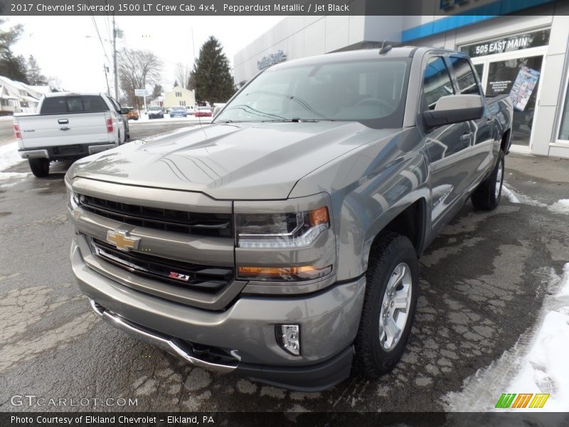 Pepperdust Metallic / Jet Black 2017 Chevrolet Silverado 1500 LT Crew Cab 4x4