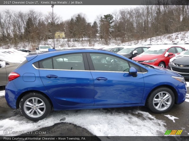 Kinetic Blue Metallic / Jet Black 2017 Chevrolet Cruze LT