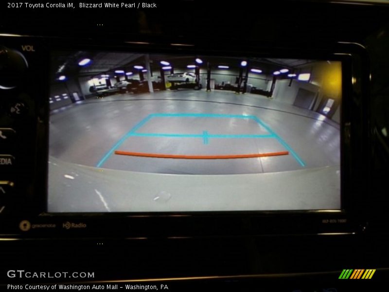 Blizzard White Pearl / Black 2017 Toyota Corolla iM