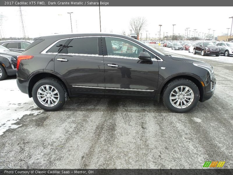  2017 XT5 FWD Dark Granite Metallic