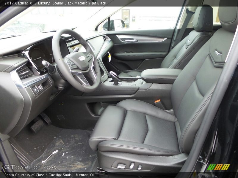 Stellar Black Metallic / Jet Black 2017 Cadillac XT5 Luxury