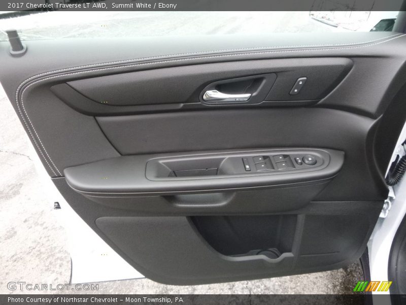 Summit White / Ebony 2017 Chevrolet Traverse LT AWD