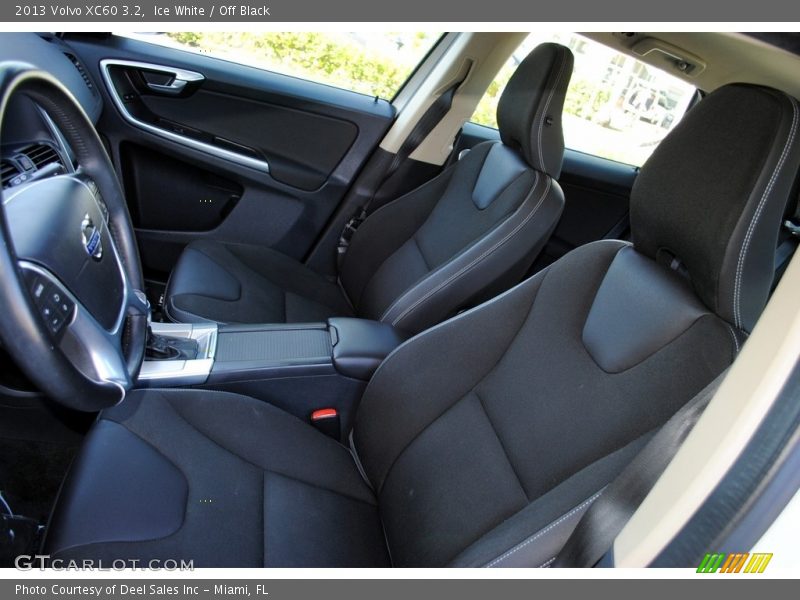 Ice White / Off Black 2013 Volvo XC60 3.2