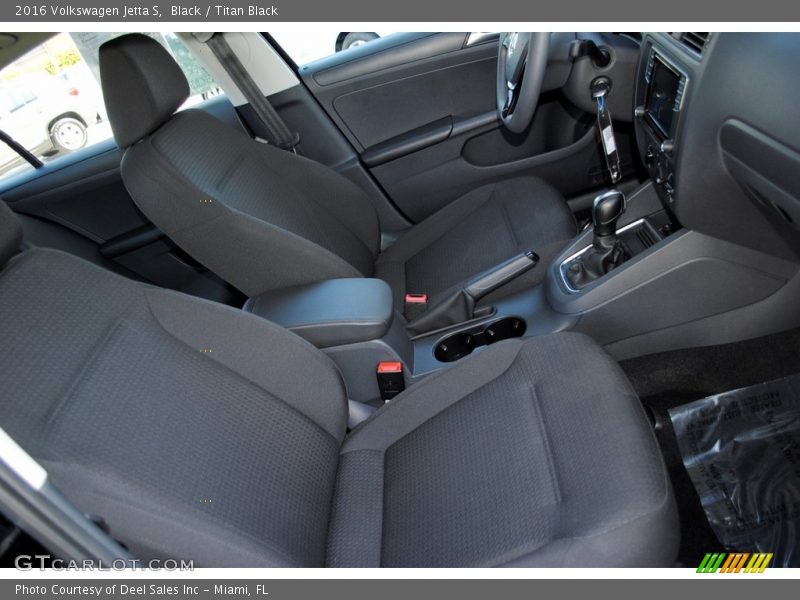 Black / Titan Black 2016 Volkswagen Jetta S