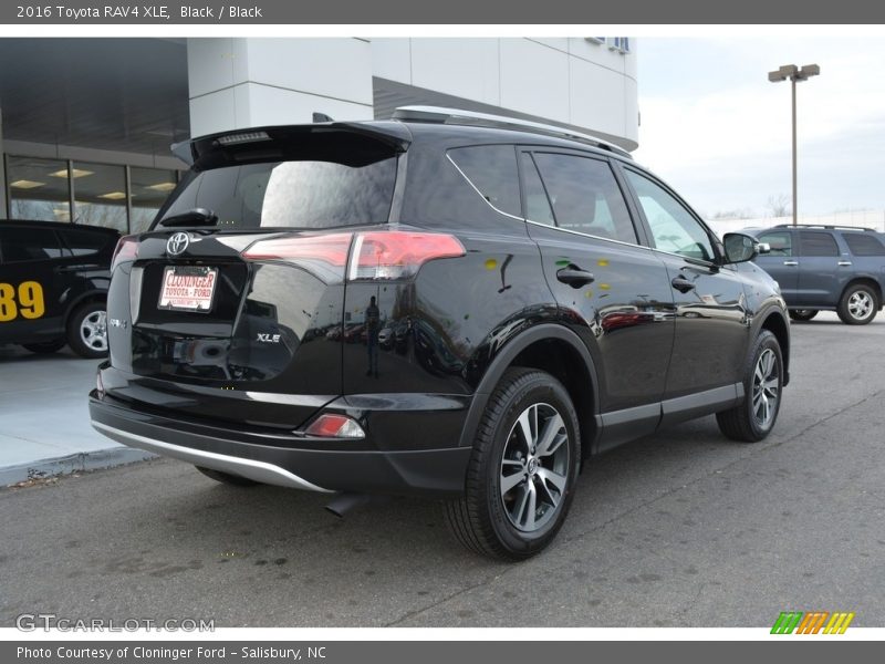 Black / Black 2016 Toyota RAV4 XLE