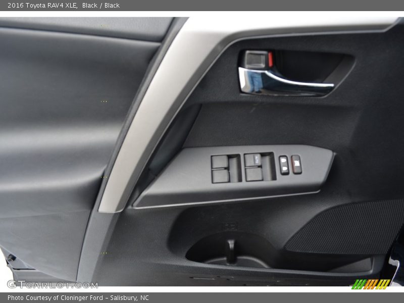 Black / Black 2016 Toyota RAV4 XLE