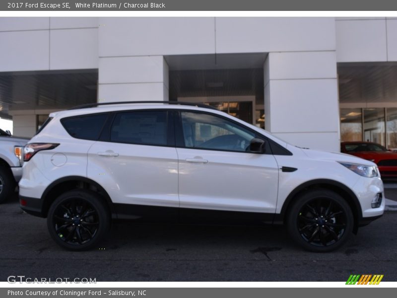 White Platinum / Charcoal Black 2017 Ford Escape SE