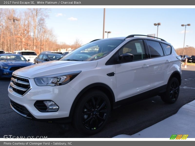 White Platinum / Charcoal Black 2017 Ford Escape SE
