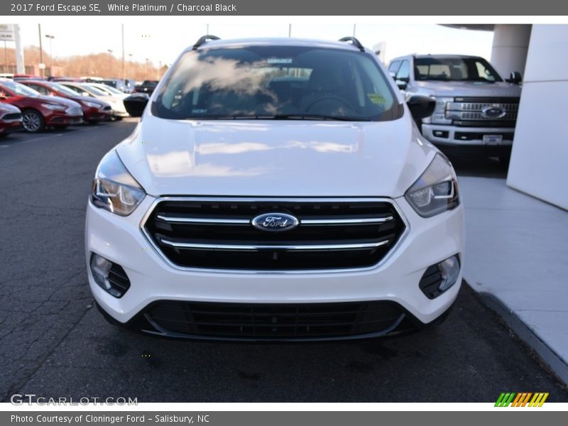 White Platinum / Charcoal Black 2017 Ford Escape SE