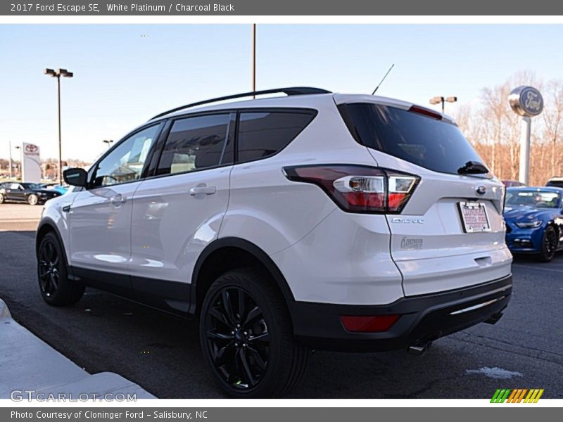 White Platinum / Charcoal Black 2017 Ford Escape SE