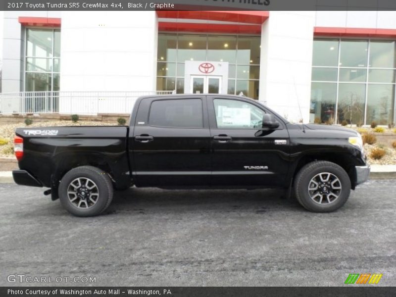 Black / Graphite 2017 Toyota Tundra SR5 CrewMax 4x4