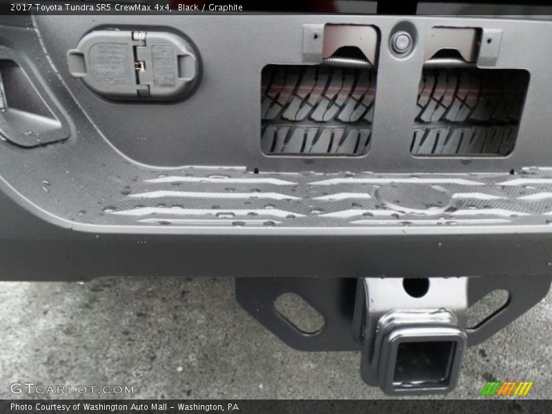 Black / Graphite 2017 Toyota Tundra SR5 CrewMax 4x4