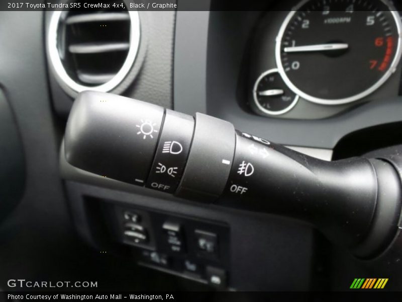 Black / Graphite 2017 Toyota Tundra SR5 CrewMax 4x4