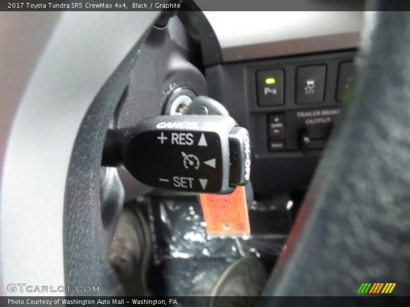 Black / Graphite 2017 Toyota Tundra SR5 CrewMax 4x4