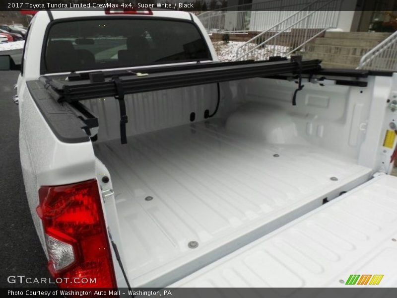 Super White / Black 2017 Toyota Tundra Limited CrewMax 4x4