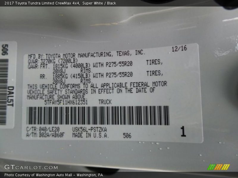 Super White / Black 2017 Toyota Tundra Limited CrewMax 4x4