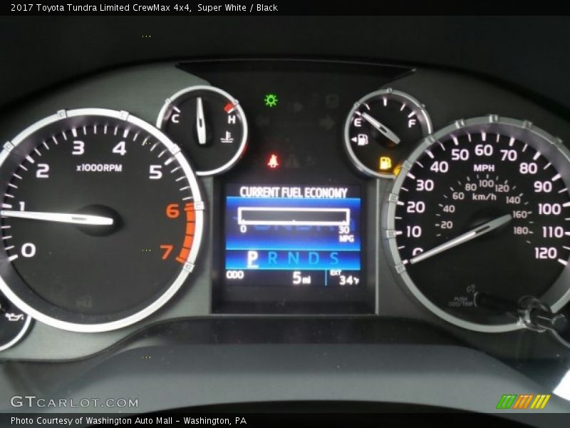 Super White / Black 2017 Toyota Tundra Limited CrewMax 4x4