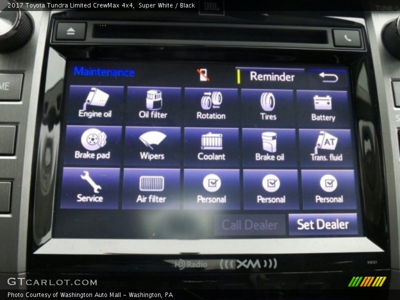 Super White / Black 2017 Toyota Tundra Limited CrewMax 4x4