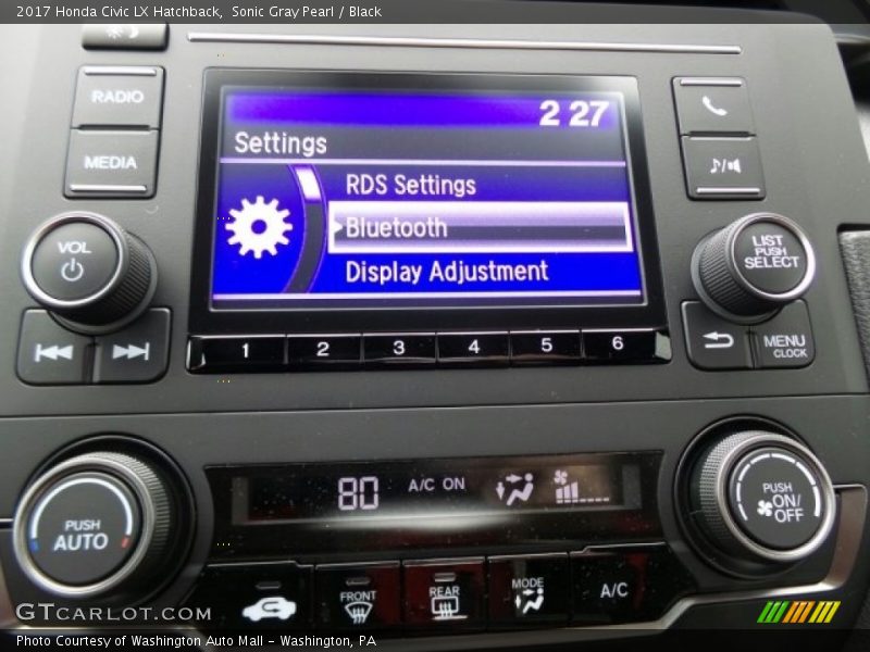 Controls of 2017 Civic LX Hatchback