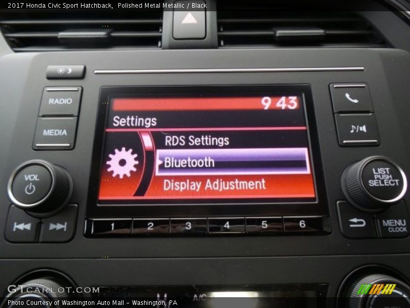 Polished Metal Metallic / Black 2017 Honda Civic Sport Hatchback