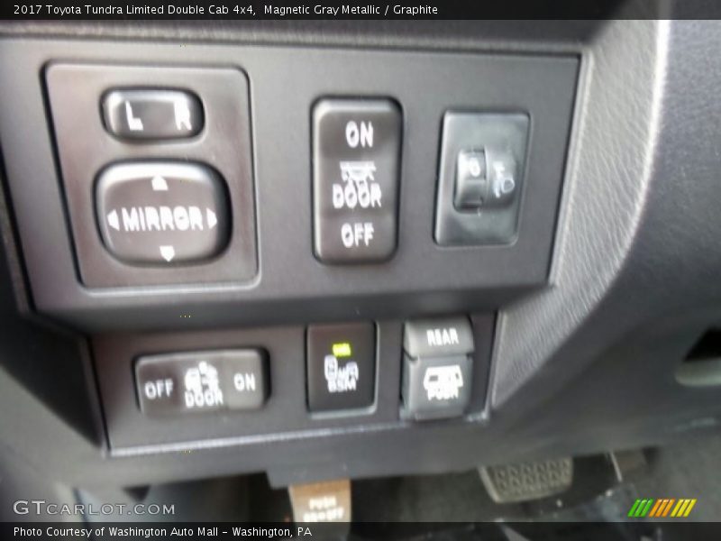 Magnetic Gray Metallic / Graphite 2017 Toyota Tundra Limited Double Cab 4x4