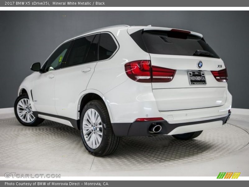 Mineral White Metallic / Black 2017 BMW X5 sDrive35i