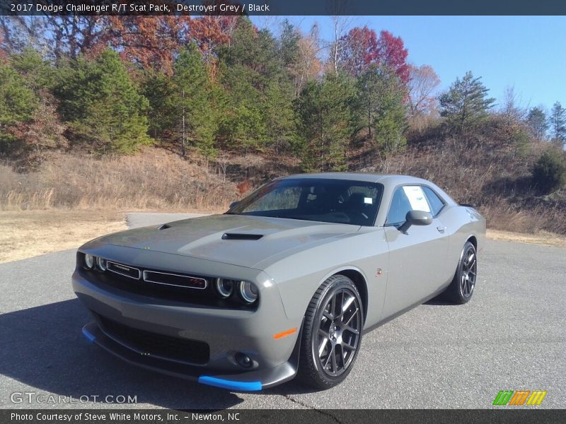 Destroyer Grey / Black 2017 Dodge Challenger R/T Scat Pack