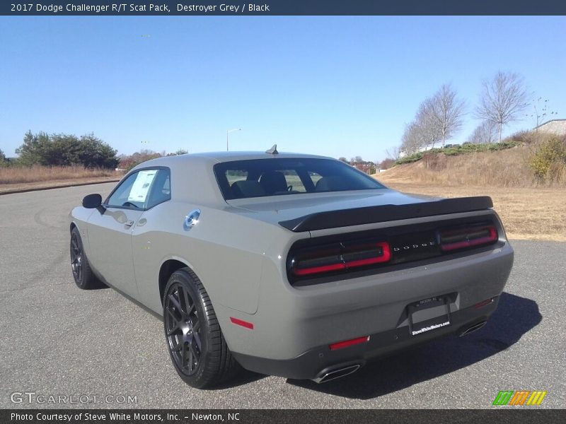 Destroyer Grey / Black 2017 Dodge Challenger R/T Scat Pack