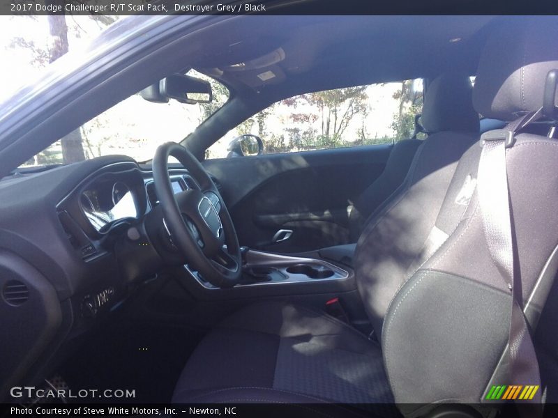 Destroyer Grey / Black 2017 Dodge Challenger R/T Scat Pack