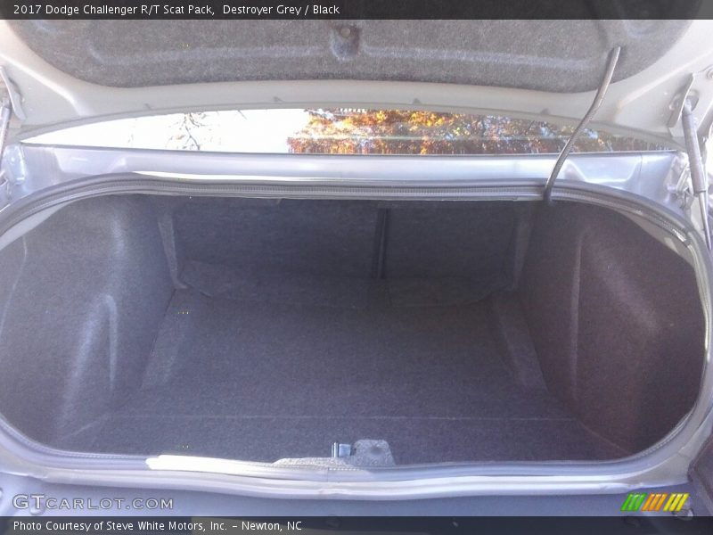 Destroyer Grey / Black 2017 Dodge Challenger R/T Scat Pack