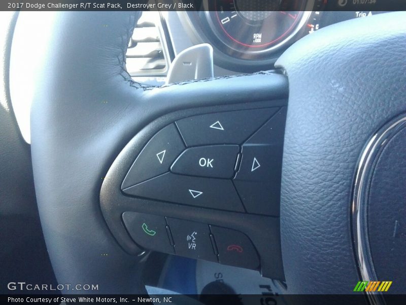 Controls of 2017 Challenger R/T Scat Pack