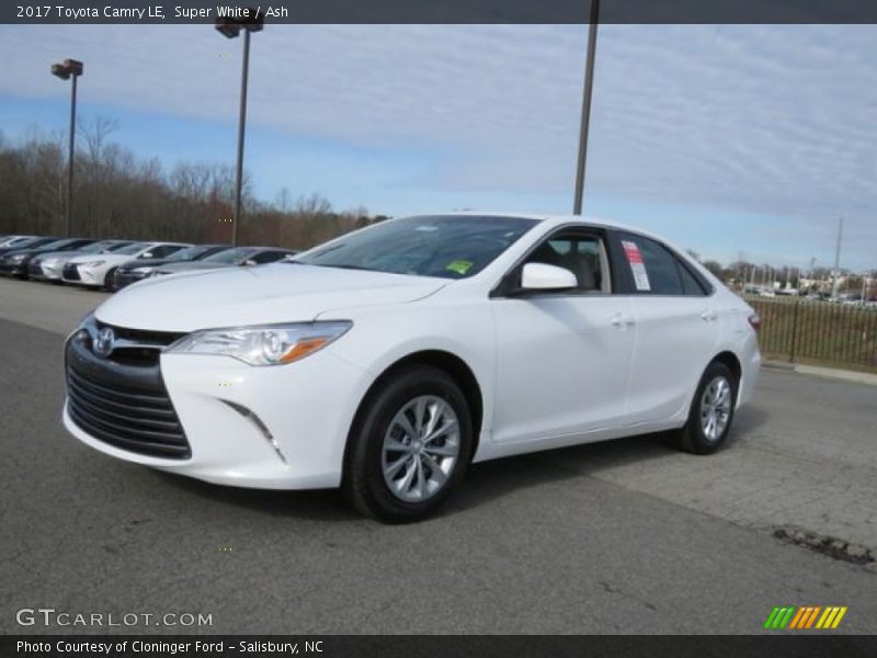 Super White / Ash 2017 Toyota Camry LE