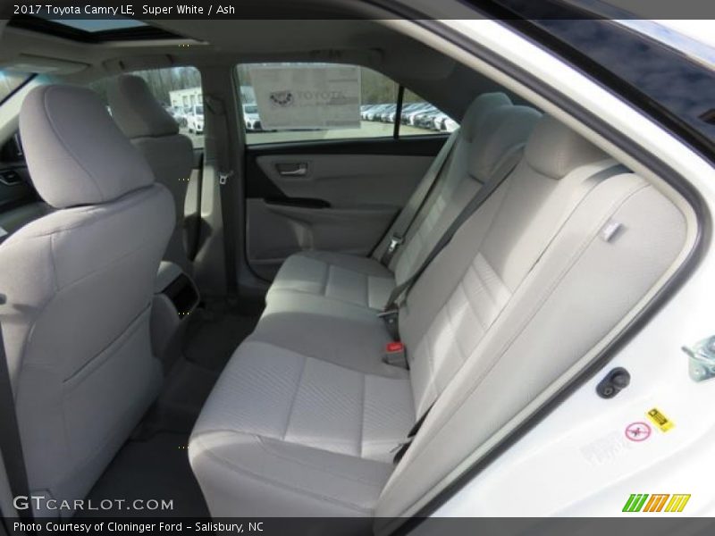 Super White / Ash 2017 Toyota Camry LE