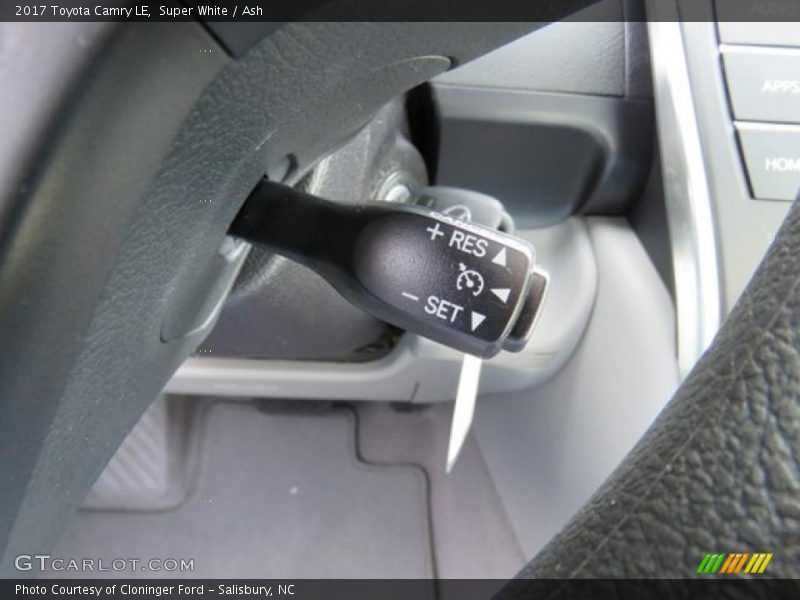 Super White / Ash 2017 Toyota Camry LE