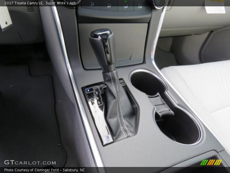 Super White / Ash 2017 Toyota Camry LE
