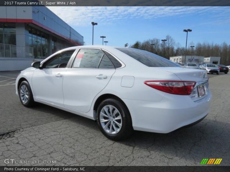 Super White / Ash 2017 Toyota Camry LE