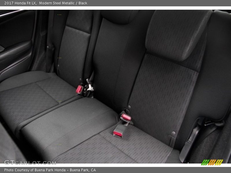 Modern Steel Metallic / Black 2017 Honda Fit LX