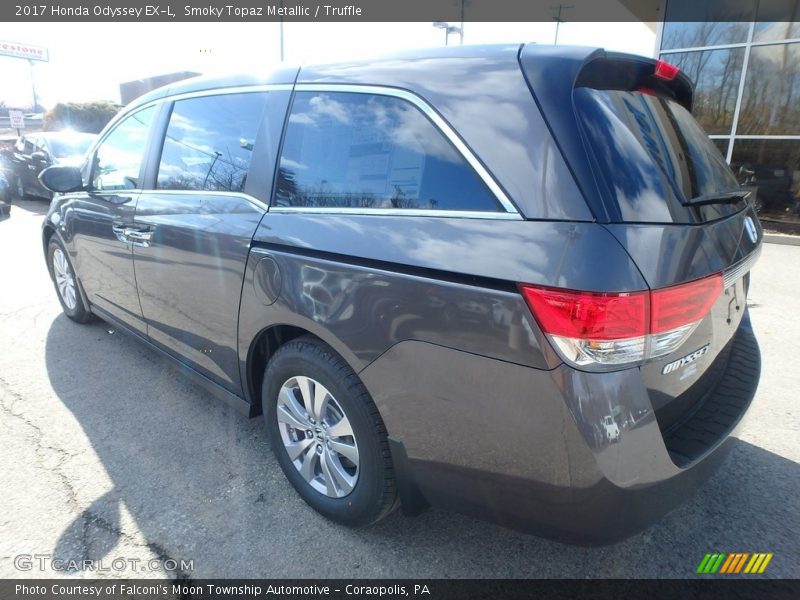 Smoky Topaz Metallic / Truffle 2017 Honda Odyssey EX-L