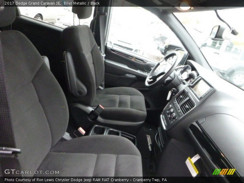 Billet Metallic / Black 2017 Dodge Grand Caravan SE
