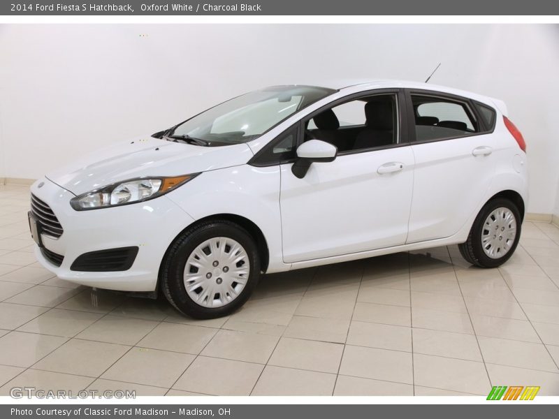 Front 3/4 View of 2014 Fiesta S Hatchback