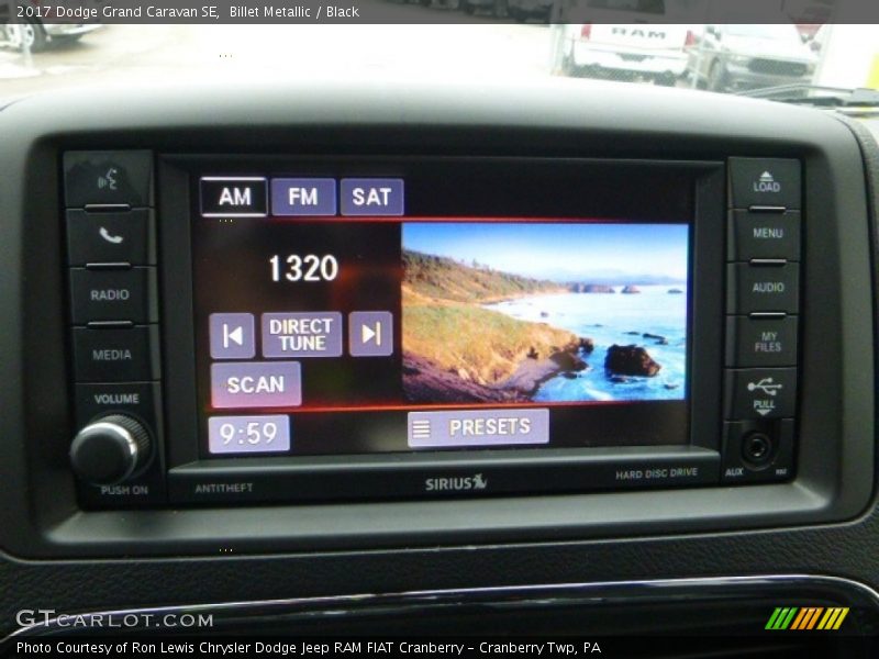 Billet Metallic / Black 2017 Dodge Grand Caravan SE
