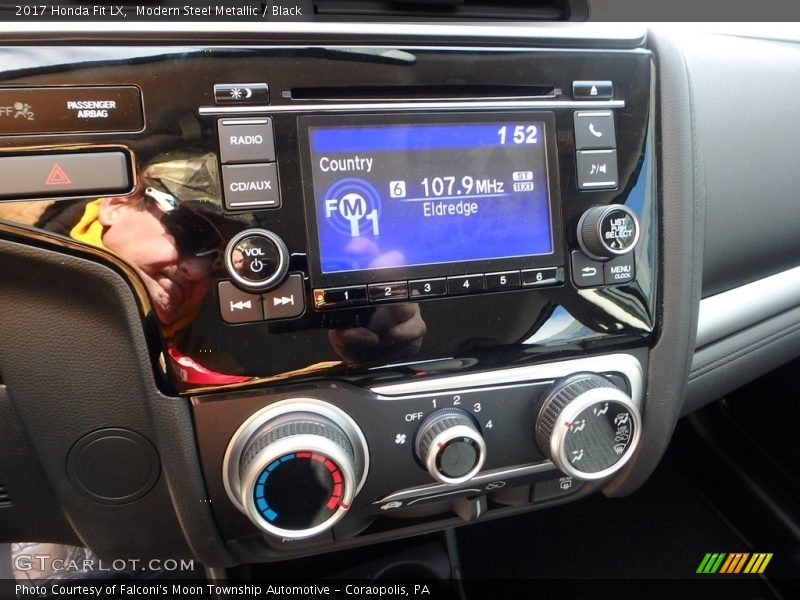 Modern Steel Metallic / Black 2017 Honda Fit LX