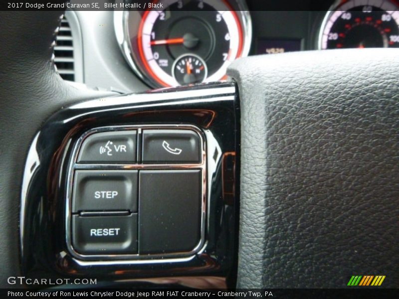 Billet Metallic / Black 2017 Dodge Grand Caravan SE